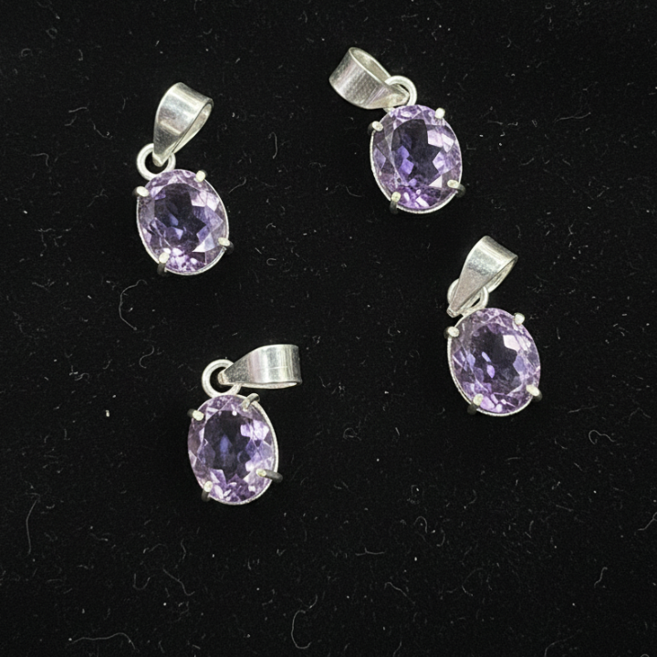 Amethyst Pendant – Natural crystal pendant for calmness, protection, and energy healing.