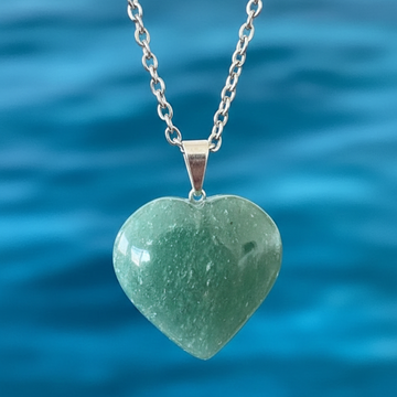 Green Aventurine Pendant – Natural crystal pendant for luck, prosperity, and energy healing.